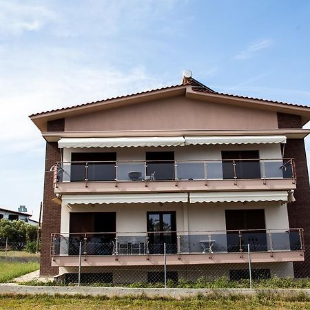 Sea View Appartment In Geoponika Nea Kallikrateia Zewnętrze zdjęcie