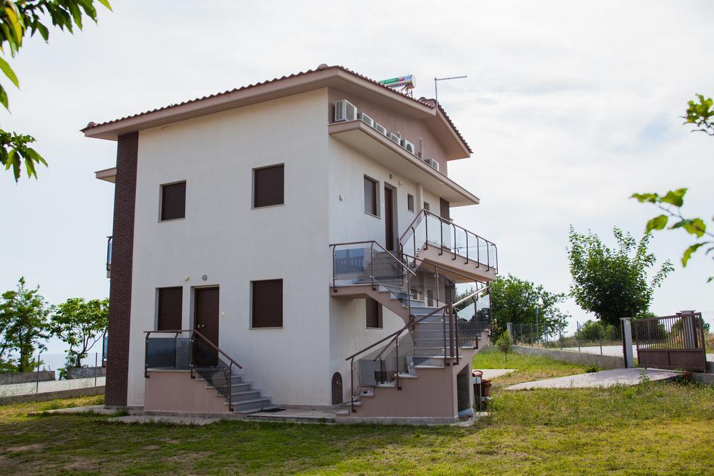 Sea View Appartment In Geoponika Nea Kallikrateia Zewnętrze zdjęcie